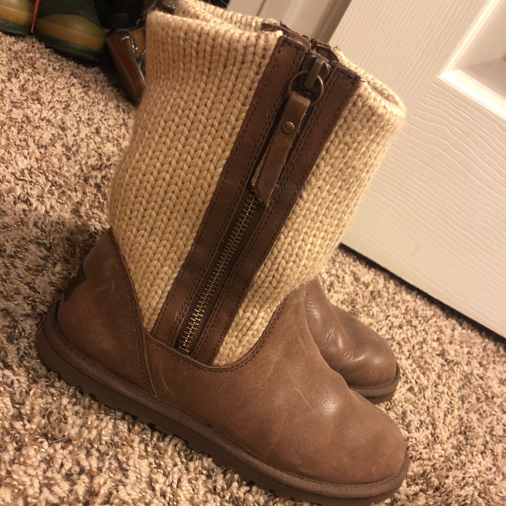 Knitted top UGG boots